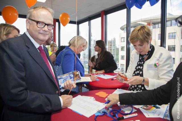 beursvloer-samen-voor-woerden-2013-544 - Afbeelding 2 van 6