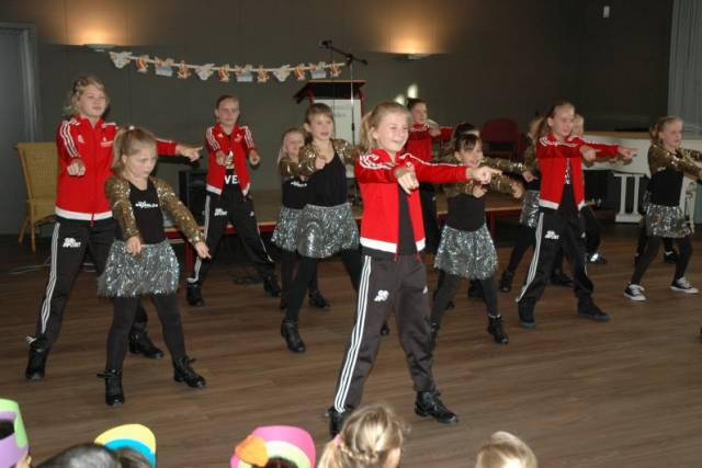 sinterklaasfeest-933 - Afbeelding 10 van 64