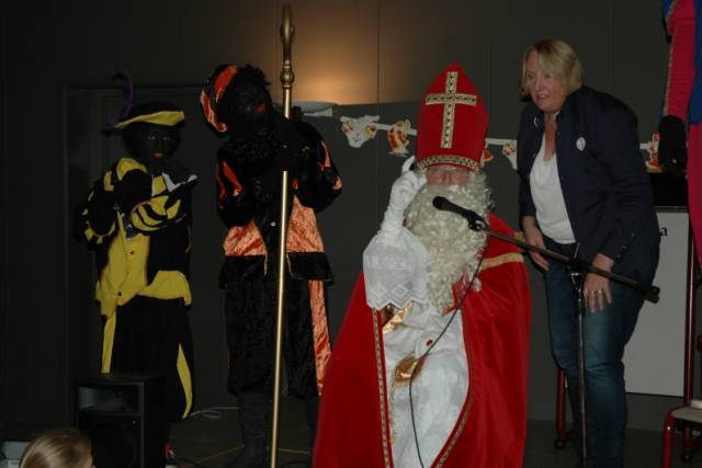 sinterklaasfeest-947 - Afbeelding 24 van 64